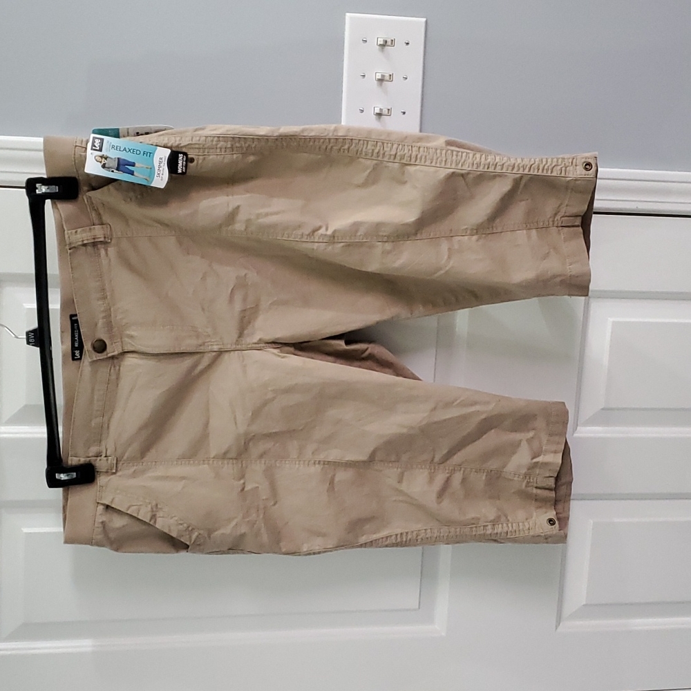 Lee Capri Pants
